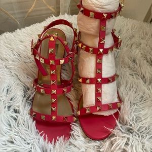 Studded Valentino Sandals hot Pink